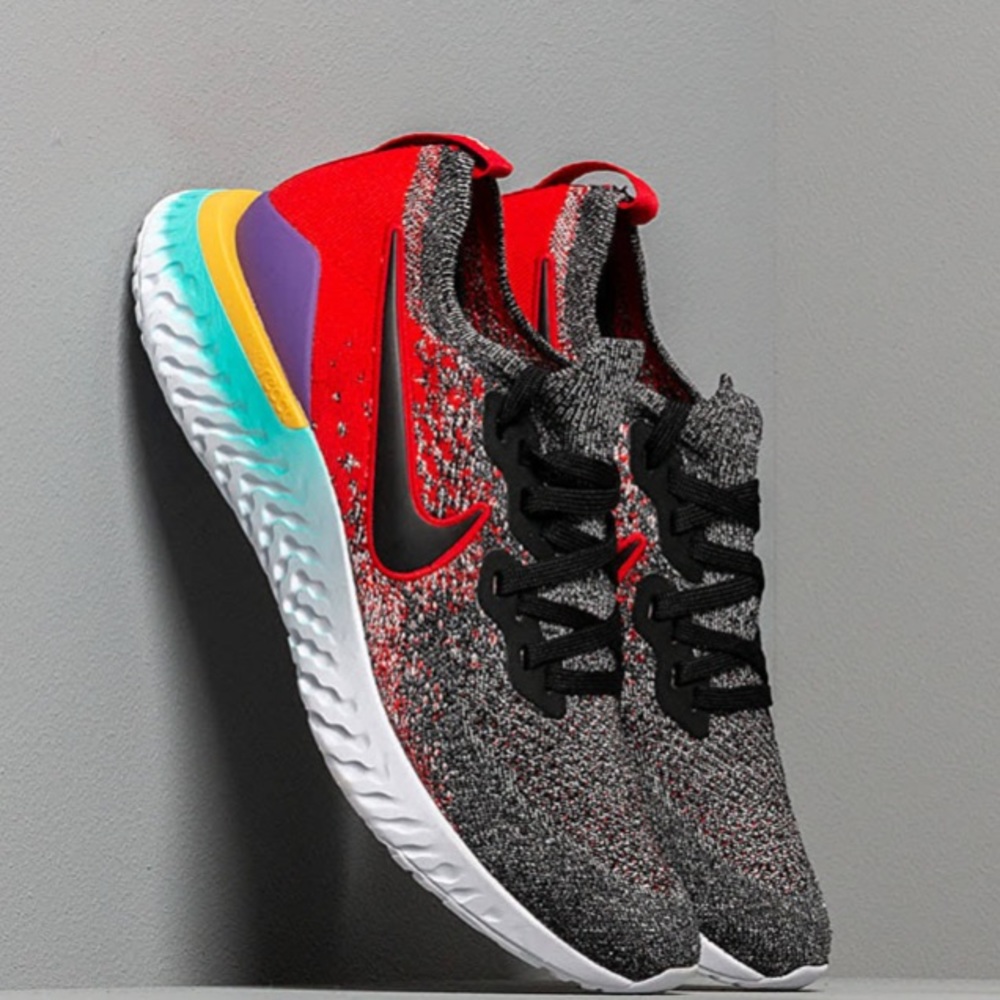 Nike Epic React Flyknit 2 Running Shoe Gray, Red - Picture 1 of 9